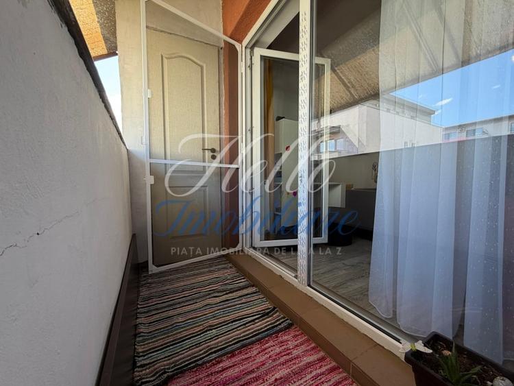 Apartament cu 2 camere semidecomandat, mobilat în Florești