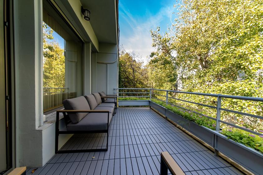 Penthouse cu 4 camere decomandat, mobilat în Kiseleff
