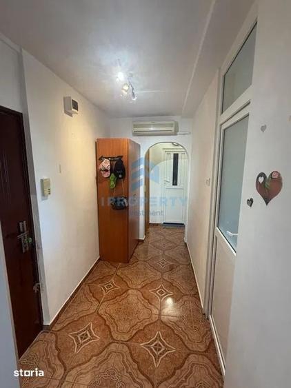 Apartament cu 2 camere decomandat în Crângași