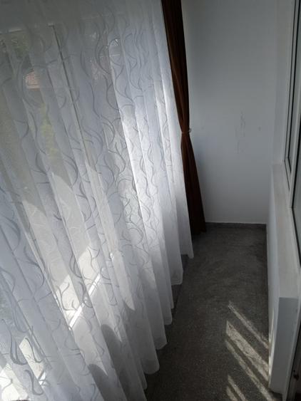 Apartament cu 3 camere semidecomandat, mobilat în Vatra Luminoasă