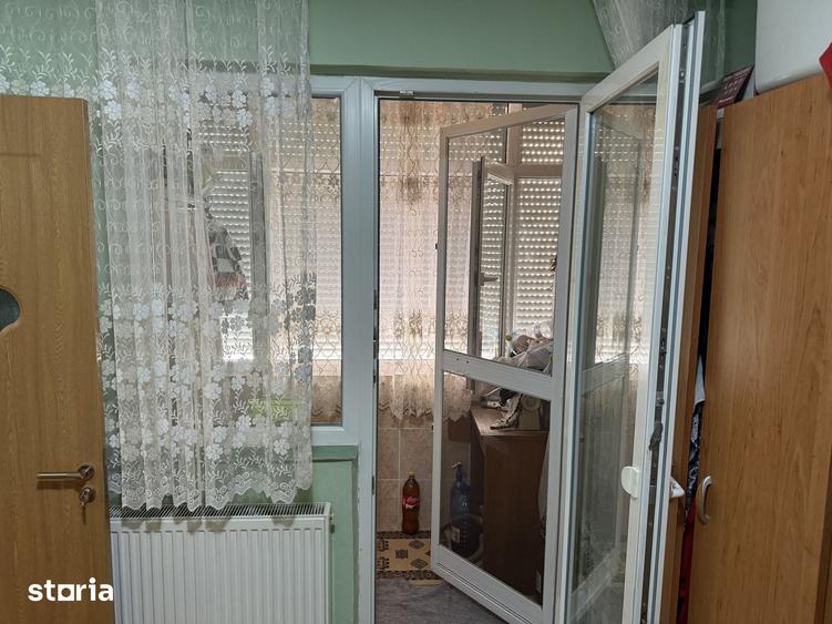 Apartament cu 2 camere în Micro 15