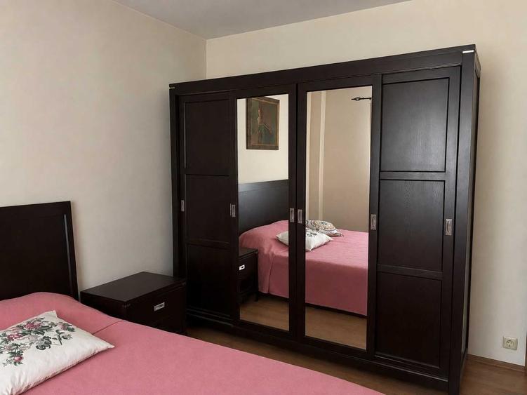 Apartament cu 4 camere decomandat în Sebastian