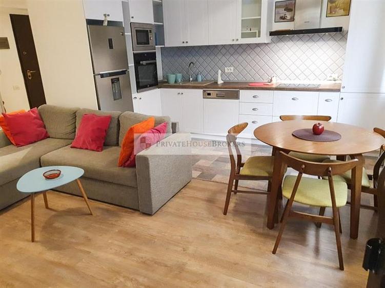 Apartament cu 2 camere semidecomandat, mobilat în Băneasa