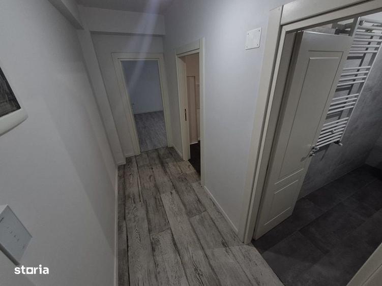 Apartament cu 7 camere decomandat în Bucium