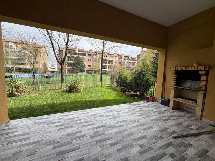 Apartament modern cu gradina,  piscina comuna si spatiu de joaca copii - 1