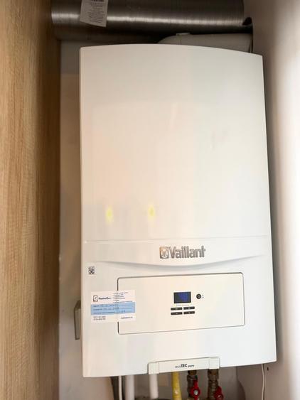 Apartament cu 3 camere semidecomandat în Universitate