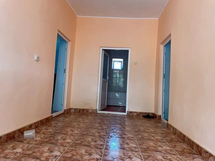 Casă cu 4 camere cu Teren 4614 Mp în Lăstuni