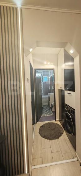 Apartament cu 3 camere semidecomandat, mobilat în Rogerius