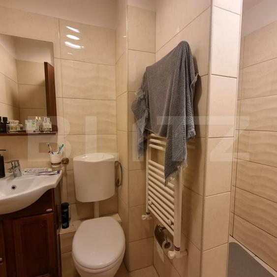 Apartament cu 4 camere semidecomandat, mobilat în Mănăștur