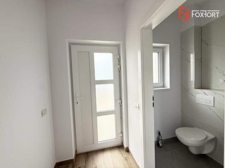 Duplex cu 4 camere cu Teren 247 Mp în Săcălaz