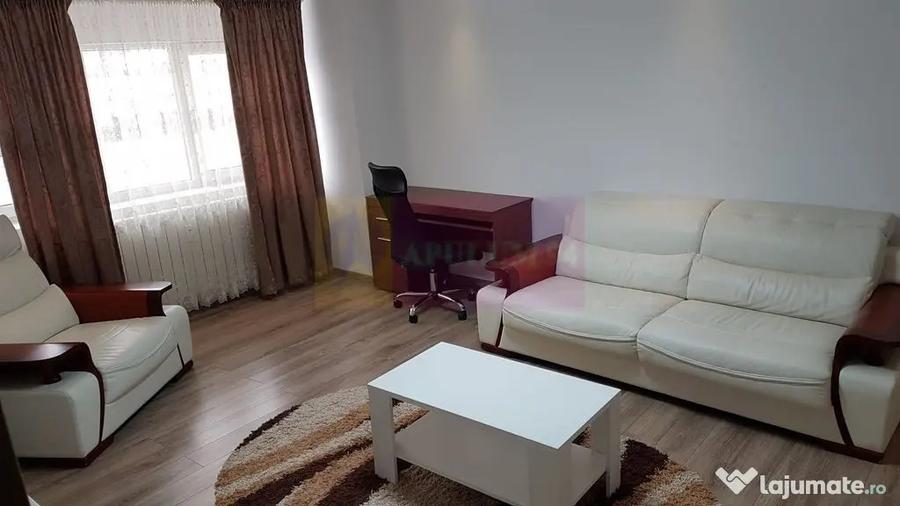 Apartament cu 2 camere decomandat în Decebal