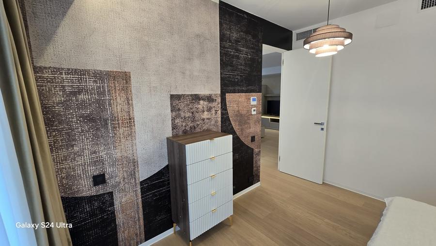 Apartament cu 3 camere decomandat în Floreasca