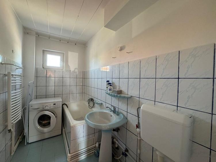 Apartament cu 2 camere decomandat în UTA