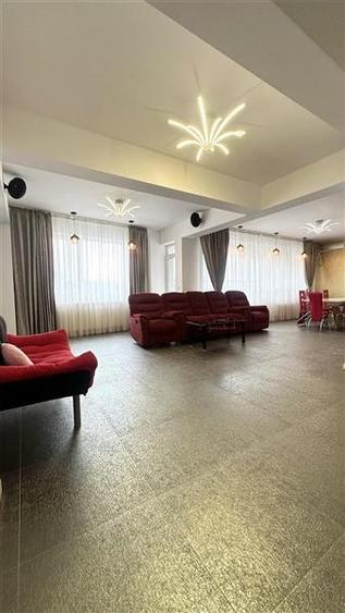 Apartament cu 4 camere decomandat, mobilat în Nord