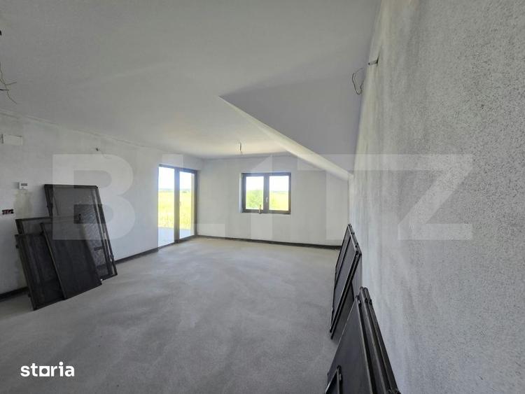 Casă cu 5 camere cu Teren 550 Mp în Gura Ocniței