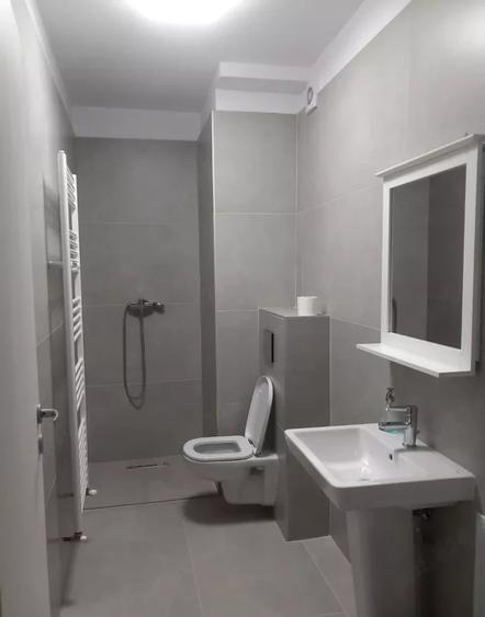 Apartament cu 3 camere decomandat, mobilat în Drumul Taberei