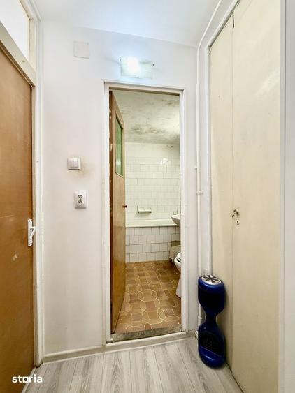 Apartament cu 3 camere decomandat, mobilat în Tei