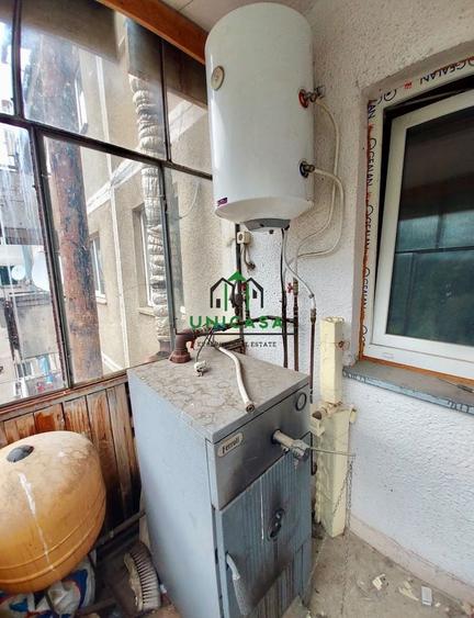 Apartament cu 3 camere decomandat, mobilat în Voineasa