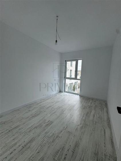 Apartament cu 3 camere decomandat în Dumbrăvița