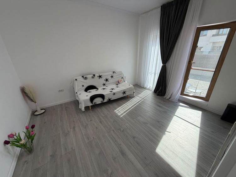 Casă individuală cu 5 camere cu Canalizare în Fundeni