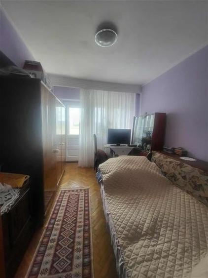 Apartament cu 3 camere decomandat în Autogară