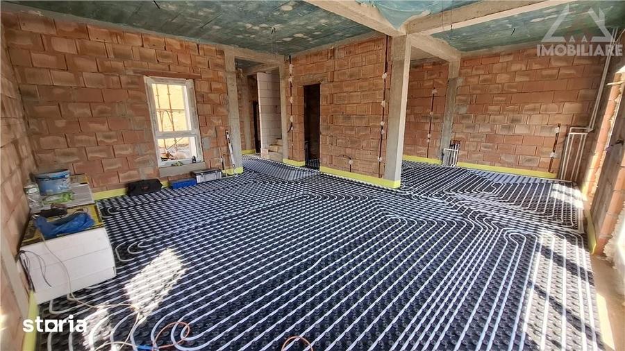 Casă cu 4 camere cu Teren 600 Mp în Valea Lupului