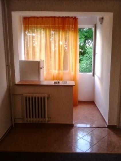 Garsonieră semidecomandată în Berceni