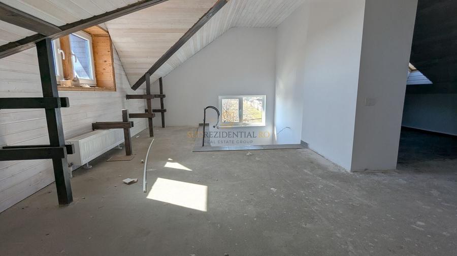Duplex cu 5 camere cu Canalizare în Berceni