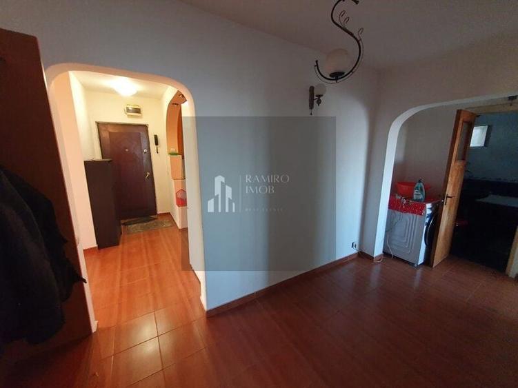 Apartament cu 4 camere decomandat în Pantelimon