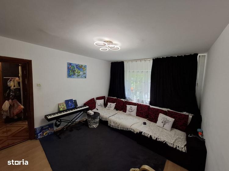 Apartament cu 3 camere decomandat în Inel II
