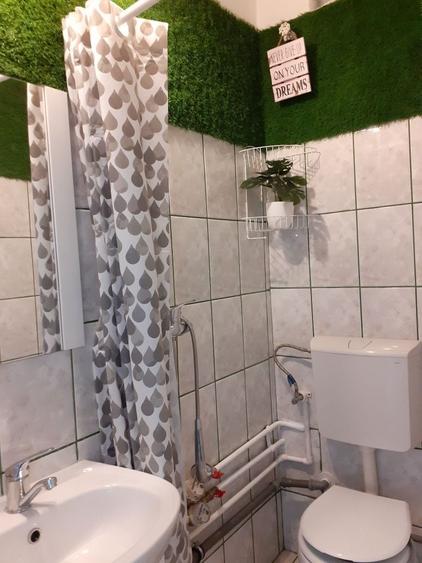 Garsonieră decomandată în Central