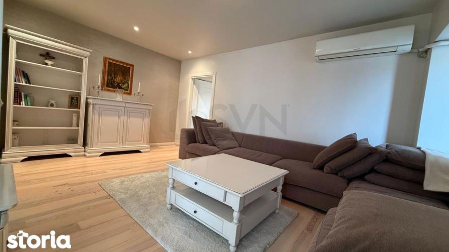 Apartament cu 2 camere semidecomandat, mobilat în P-ța Alba Iulia