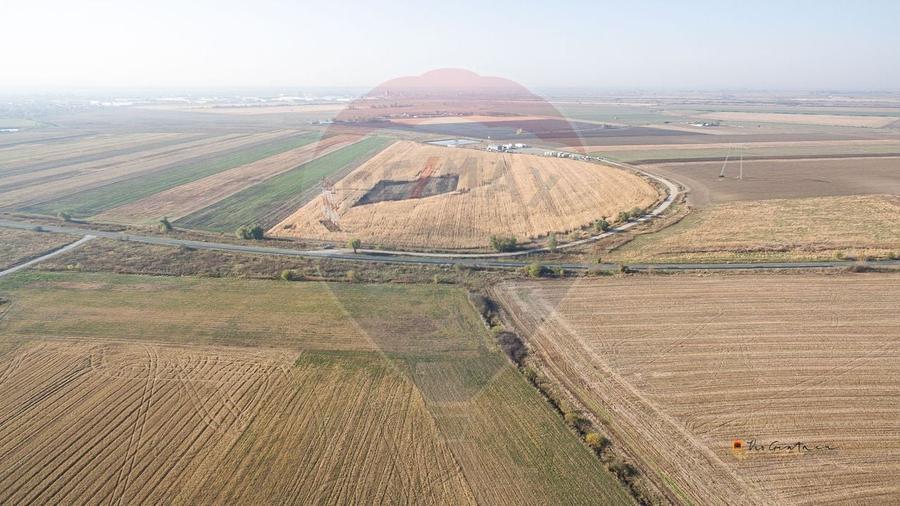 Teren agricol intravilan de 39016 mp, în Exterior Nord