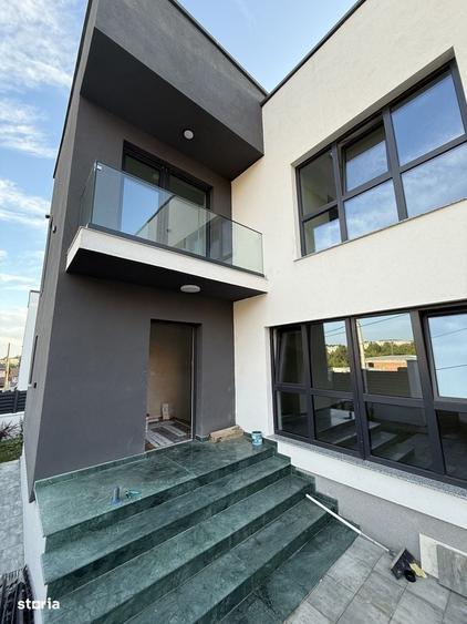 Casă cu 4 camere cu Teren 305 Mp în Central