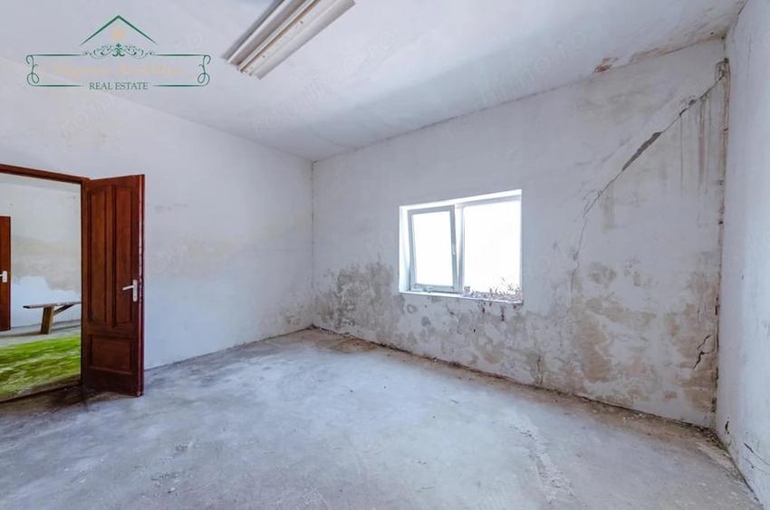 Casă cu 2 camere cu Teren 143 Mp în Central