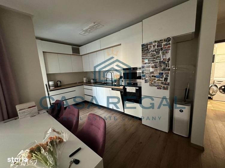 Apartament cu 3 camere decomandat, mobilat în Central