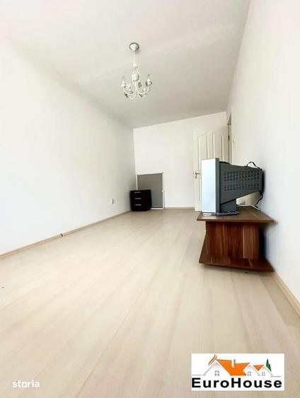 Apartament cu 4 camere decomandat în Ampoi 1