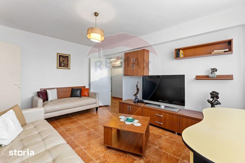 Apartament cu 3 camere, mobilat în Malul Mureșului