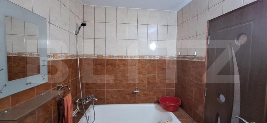 Apartament 2 camere , cu 2 balcoane și pivnița , zona Micro 17 - 15