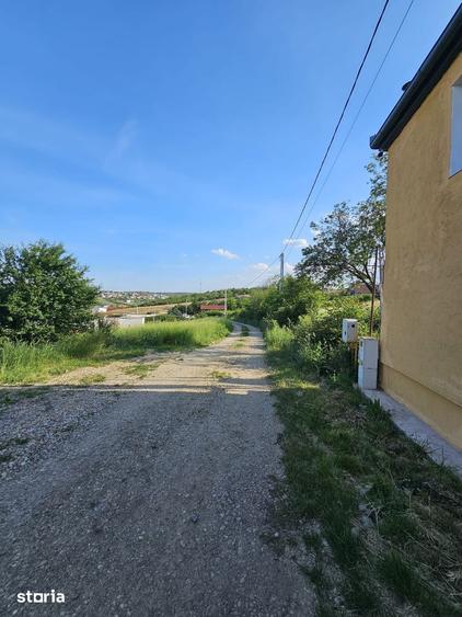 Casă cu 2 camere cu Teren 1500 Mp în Paleu