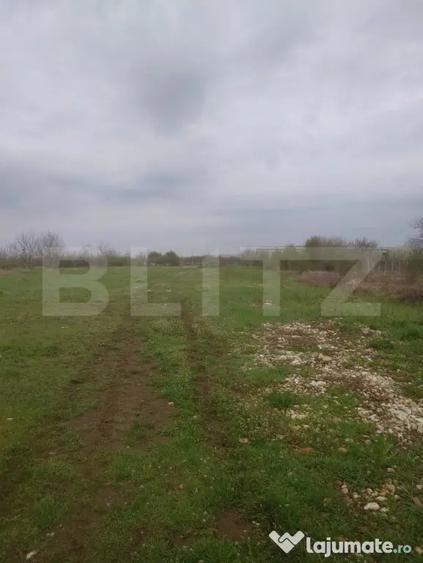 Teren intravilan, 3515 mp, zona Crevedia - 10