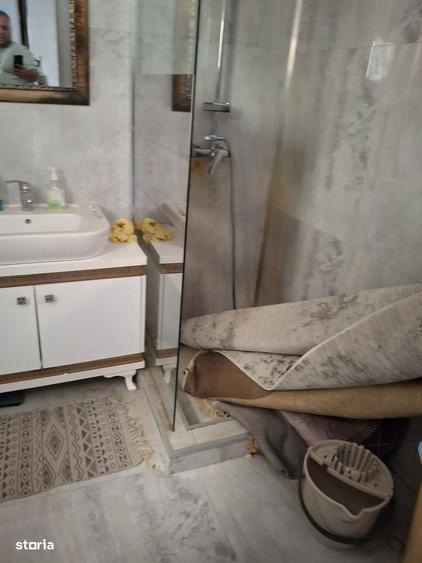 Casă cu 4 camere în Giulești
