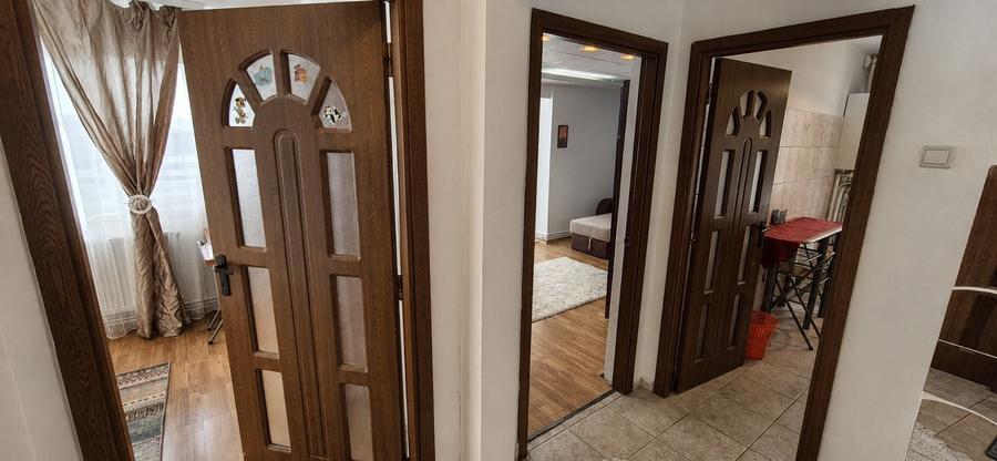 Apartament cu 2 camere semidecomandat în Republicii
