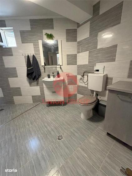 Casă cu 3 camere în Delfinariu