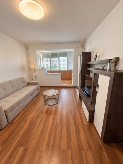 Apartament cu 2 camere semidecomandat, mobilat în Circumvalațiunii