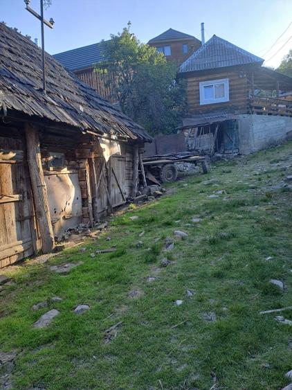Teren de 900 mp, în Budești