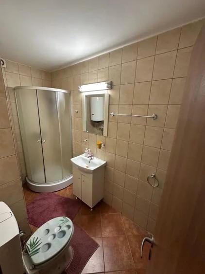 Garsonieră decomandată în Decebal