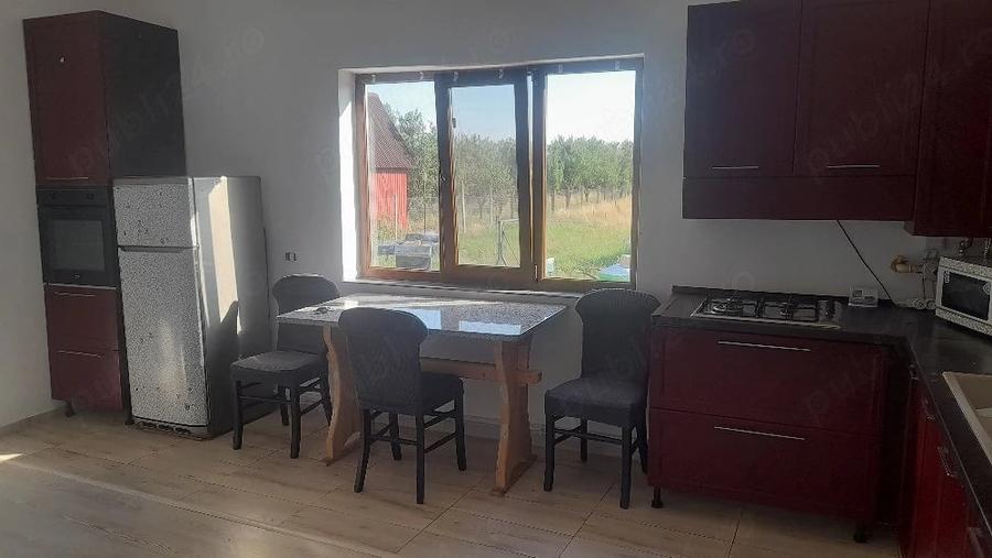 Casă cu 2 camere cu Teren 30 Mp în Central