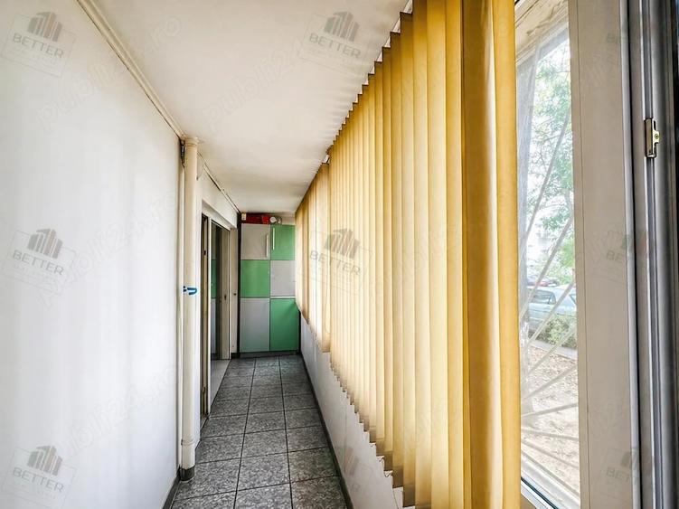 Apartament cu 4 camere decomandat în Vitan