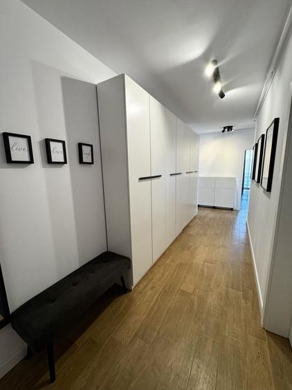 Apartament cu 3 camere decomandat în Dumbrăvița